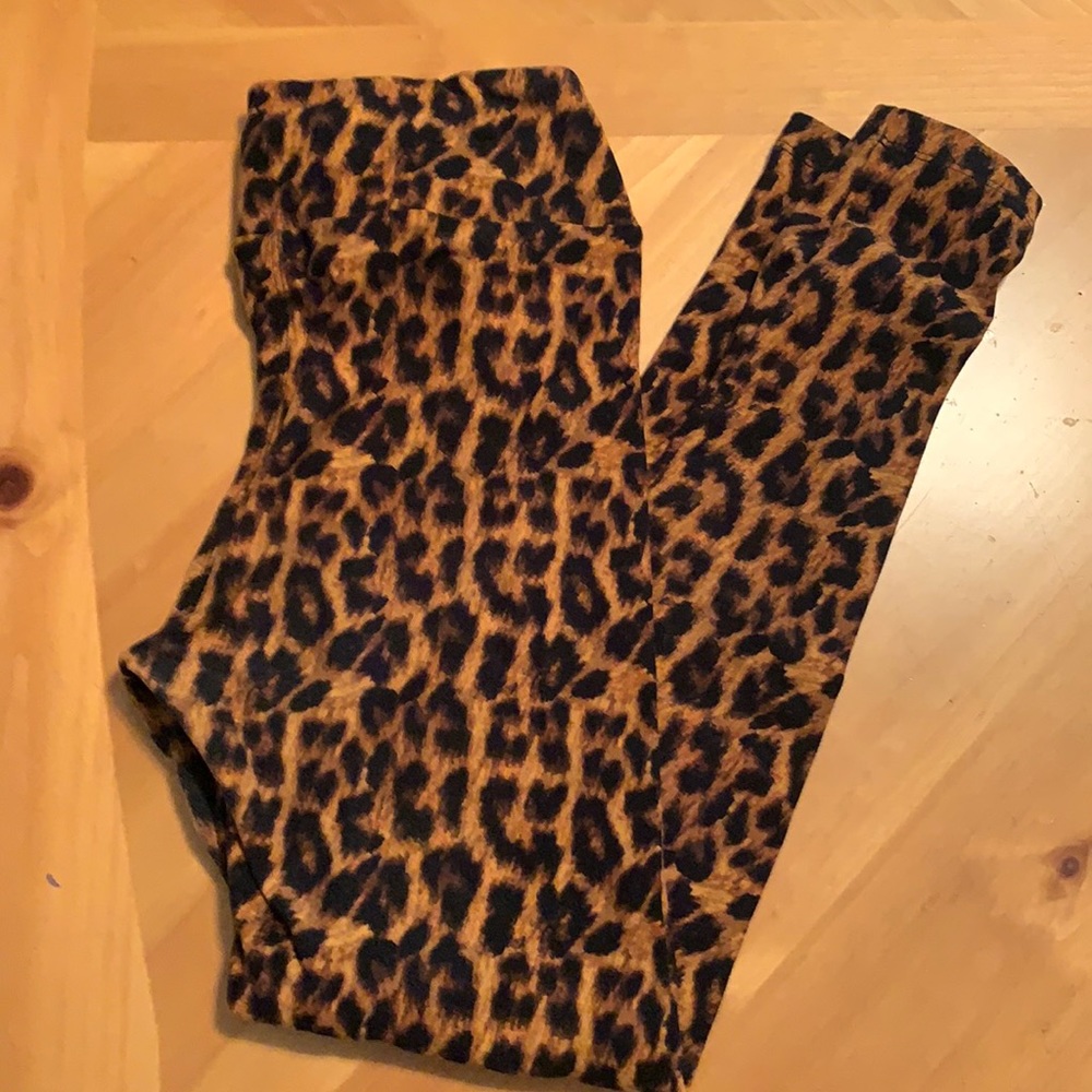 Lularoe leopard print leggings OS